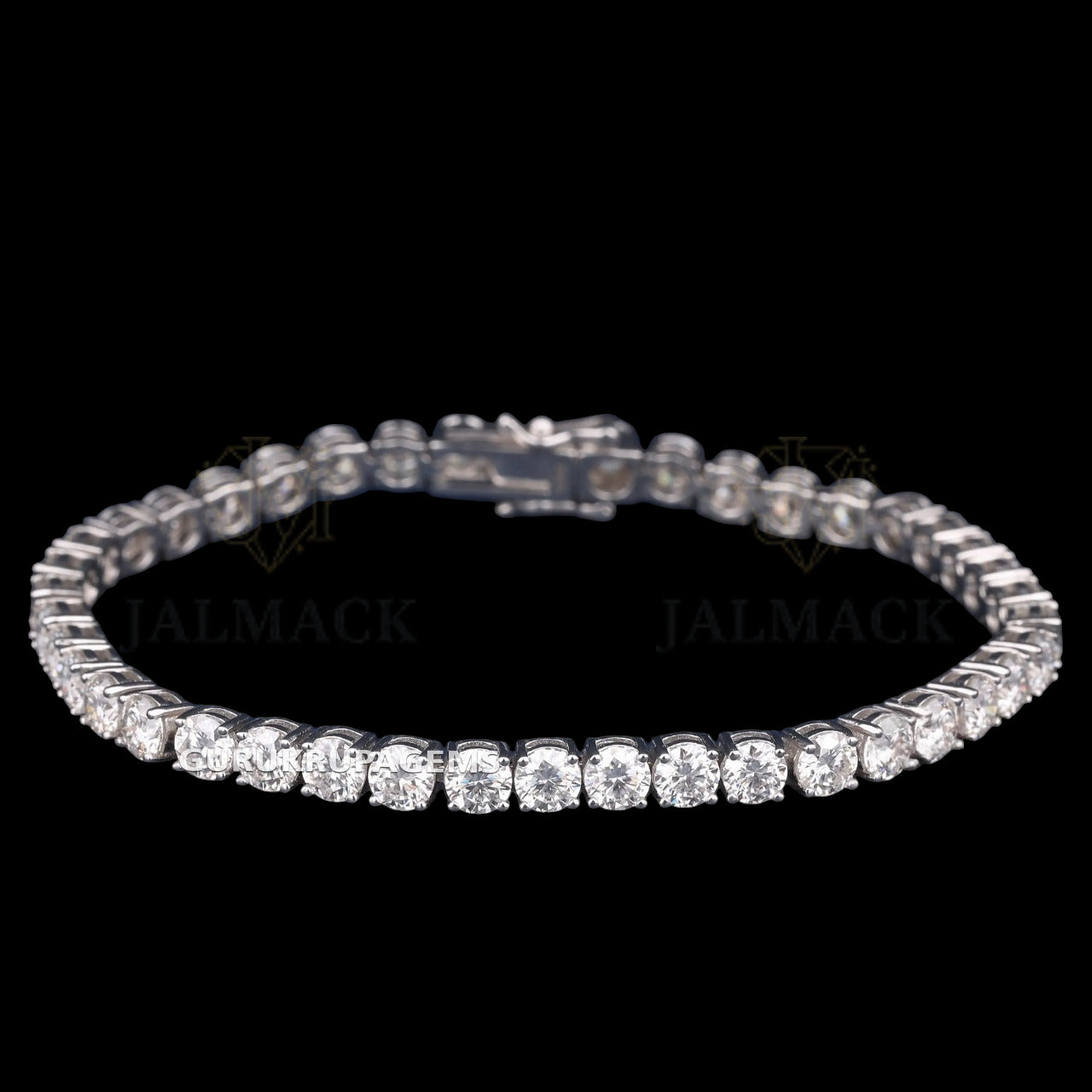 Silver Round Cut Moissanite Tennis Bracelet VVS1 D Color