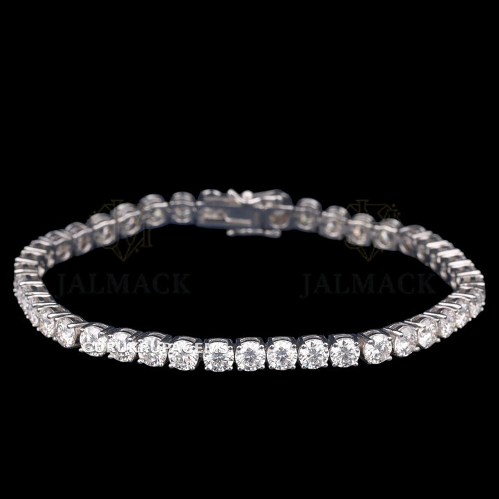 Silver Round Cut Moissanite Tennis Bracelet VVS1 D Color