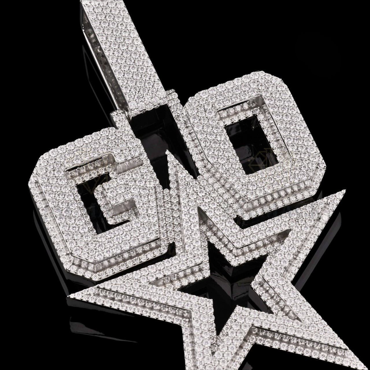 Custom GO Star Moissanite Logo Pendant VVS1 D Color Fully Iced Out