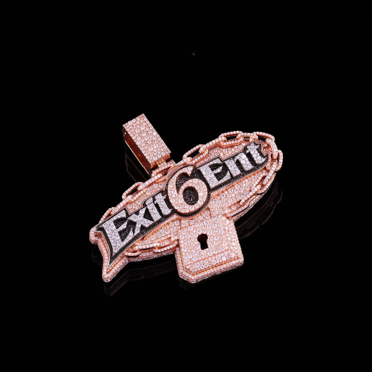 Rose Gold Winged Lock Moissanite Pendant VVS1 D Color Fully Iced Out