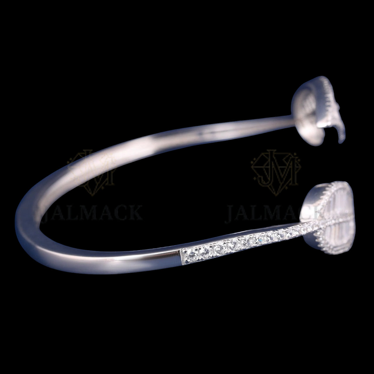 Baguette Moissanite Leaf Cuff Bracelet VVS1 D Color