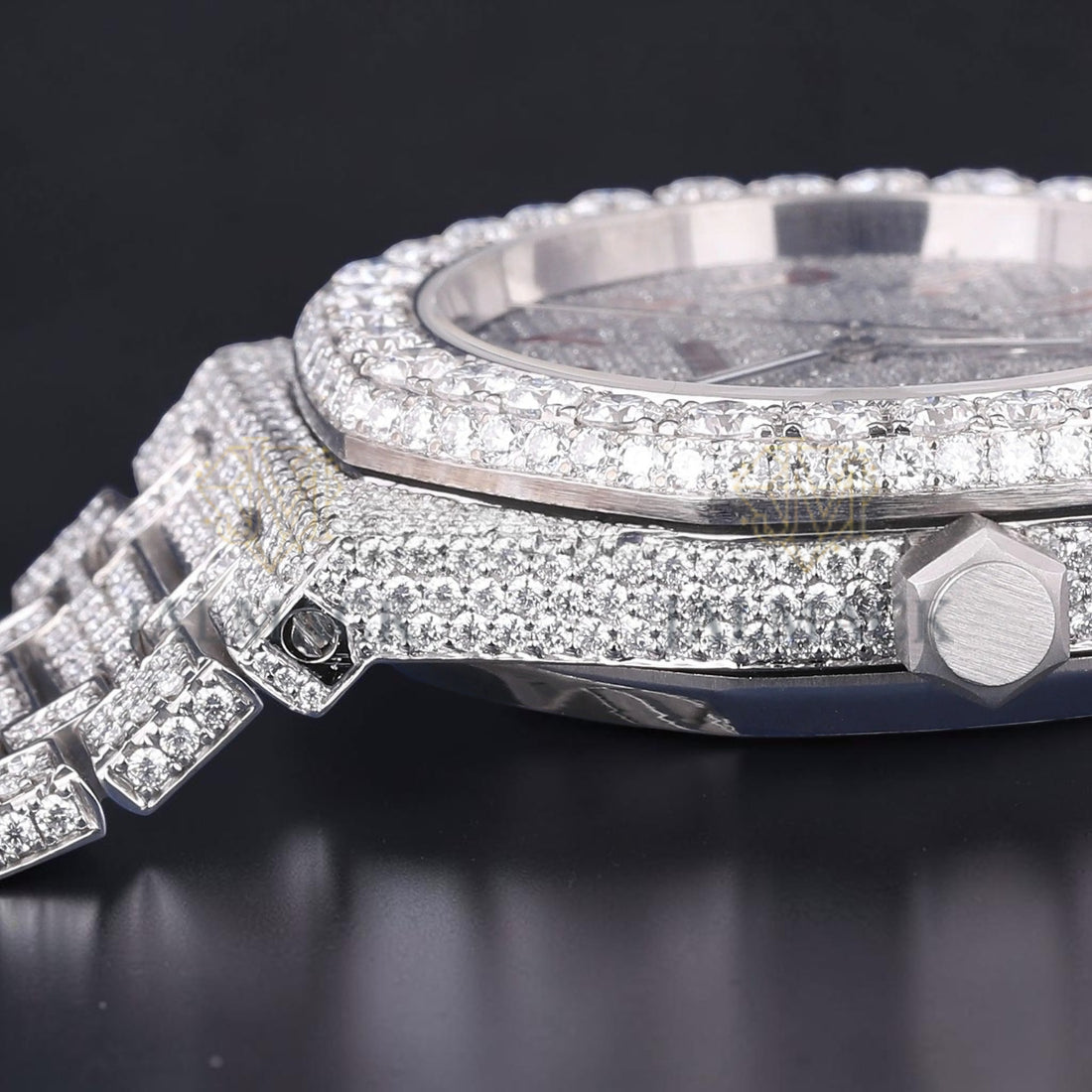 Red Arabic Letter Moissanite Diamond Dial Automatic Watch