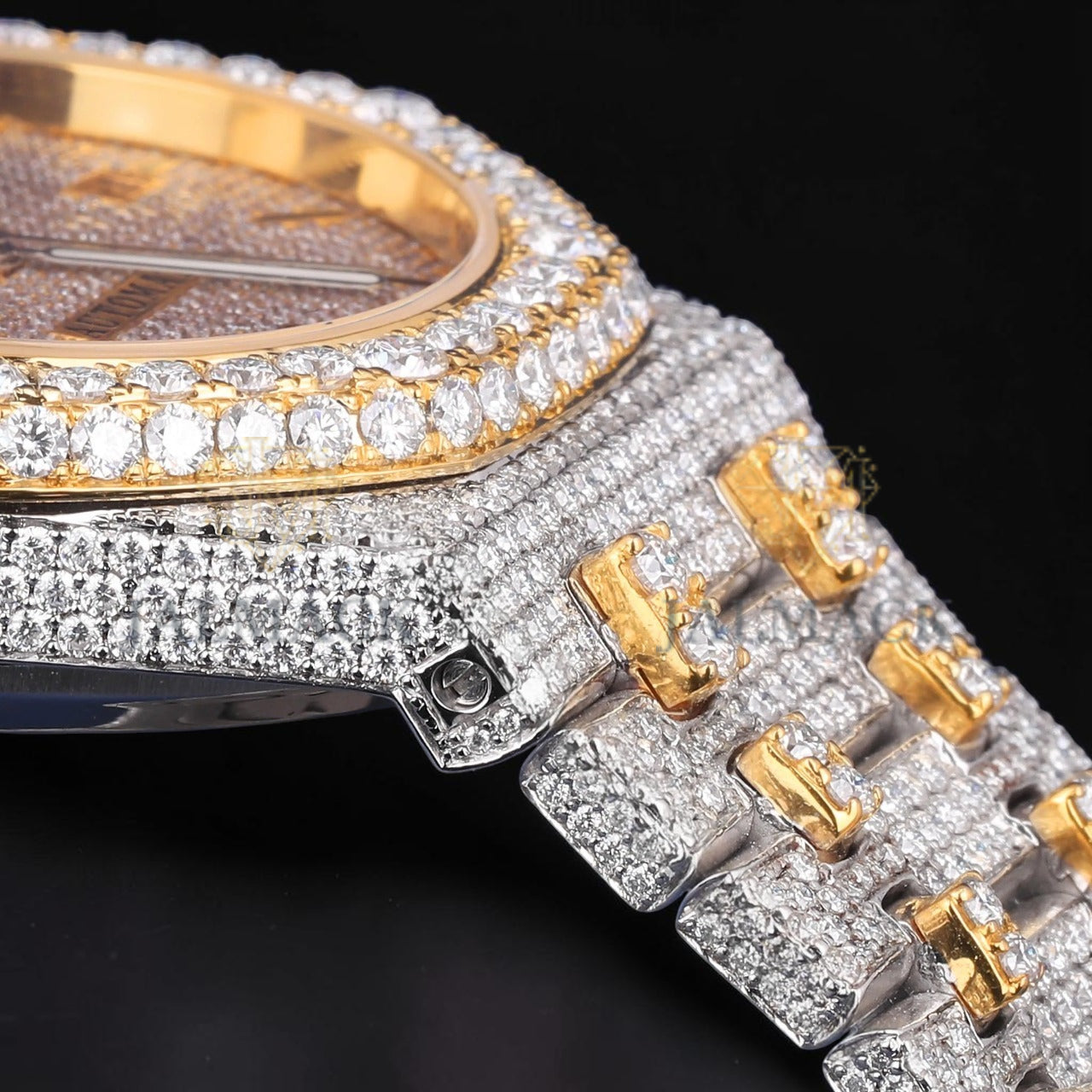 36mm Luxury Gold Automatic Moissanite Diamond Style Watch