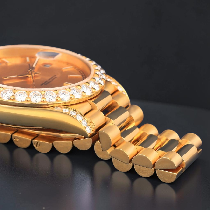 Yellow Gold VVS1 D Color Moissanite Diamond Day Date Watch