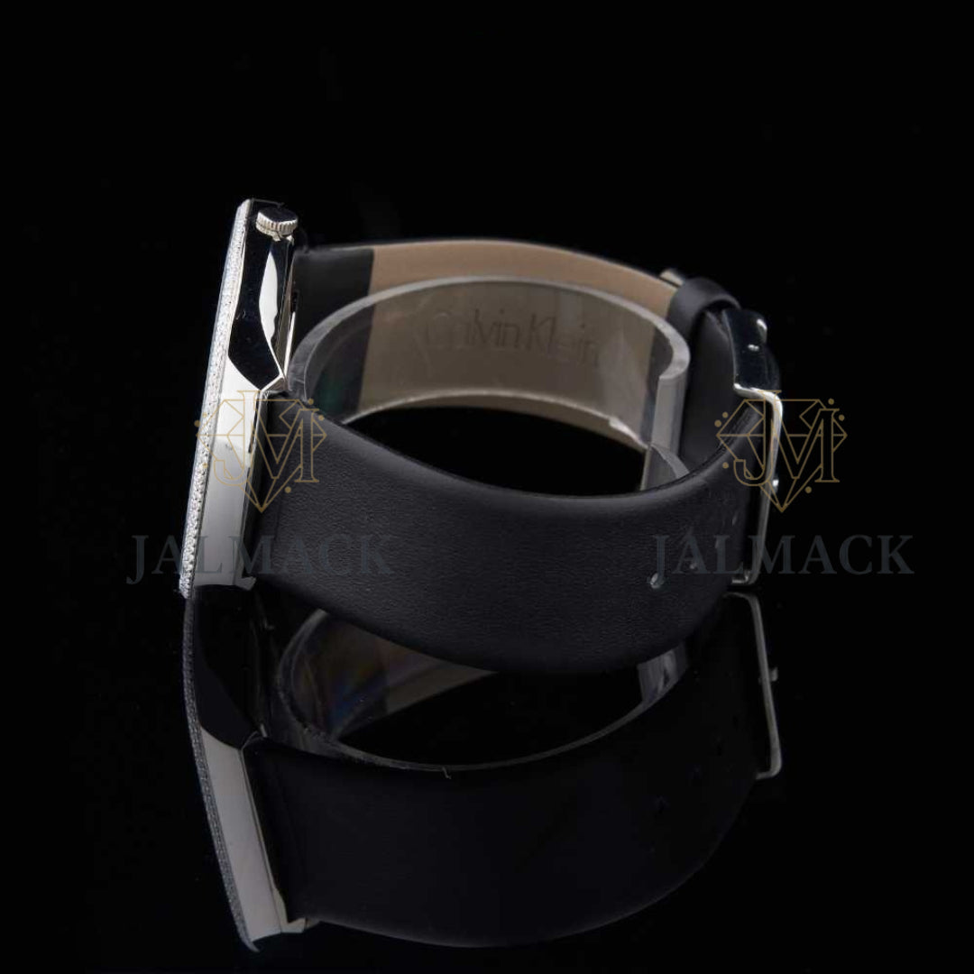 Black Minimalist Dial Round-Cut Moissanite Leather Watch