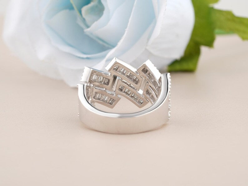 10K Solid White Gold Plated Moissanite Diamond Hip hop Ring - Gold Pave Setting Diamond Link Ring for men's Hip hop fashion