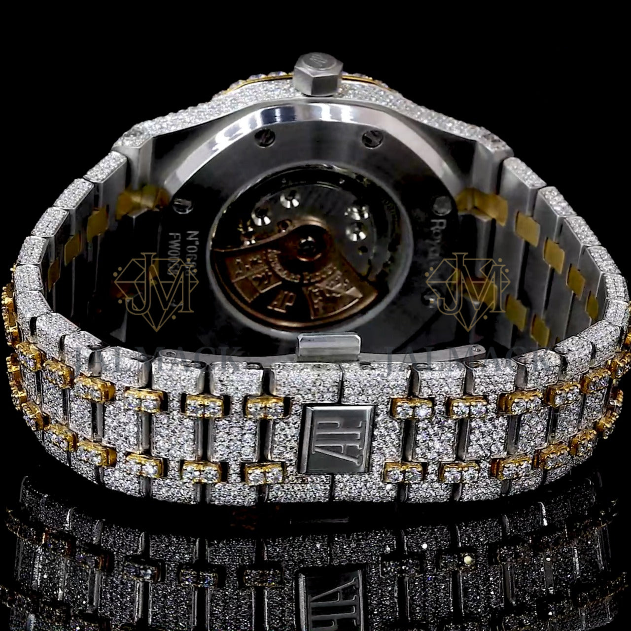 Silver Dial Baton Marker Round-Cut Moissanite Watch